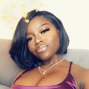 Meet your Posher, Mesha